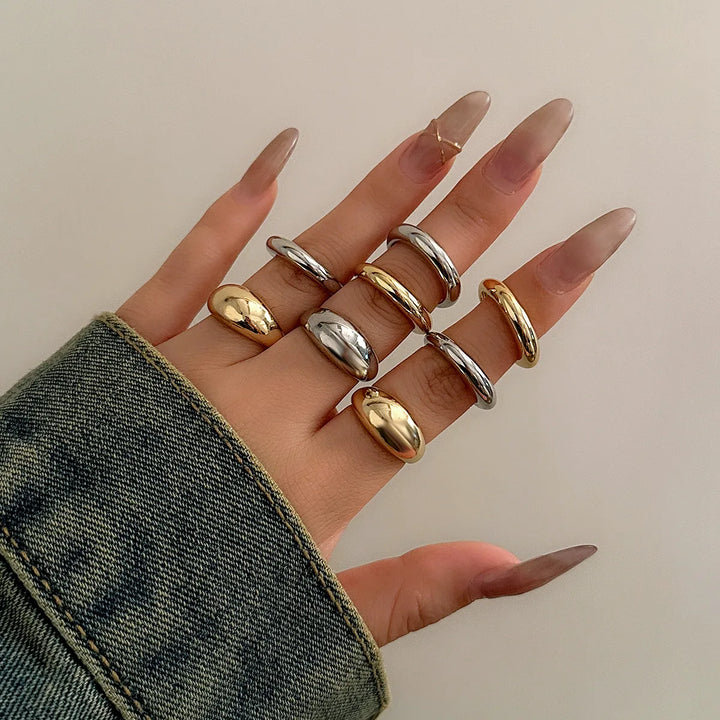 Élodie Vintage 8 Piece Ring Set